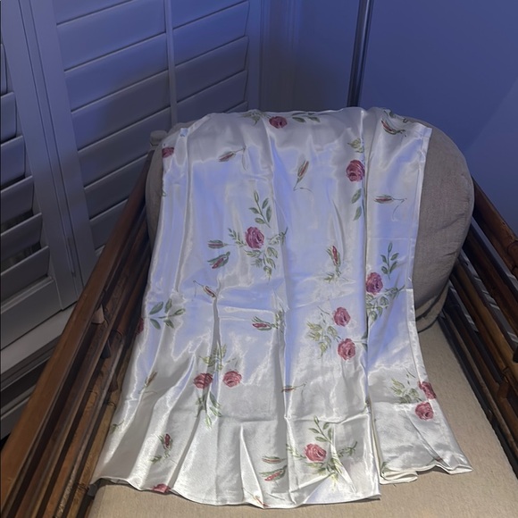 Other - Silky smooth floral pyjama nightgown.